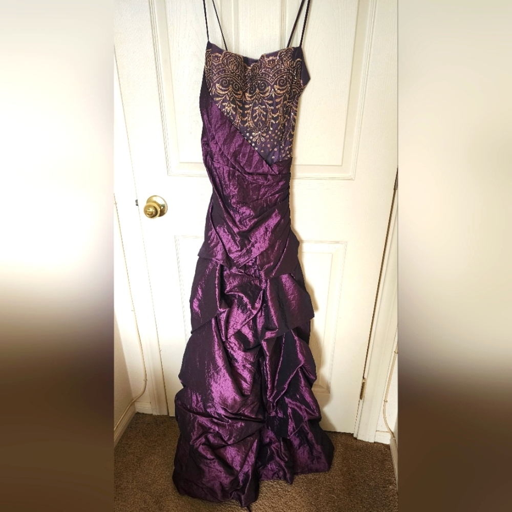 Purple Ruched Embellished Gown with Spaghetti Straps for Prom